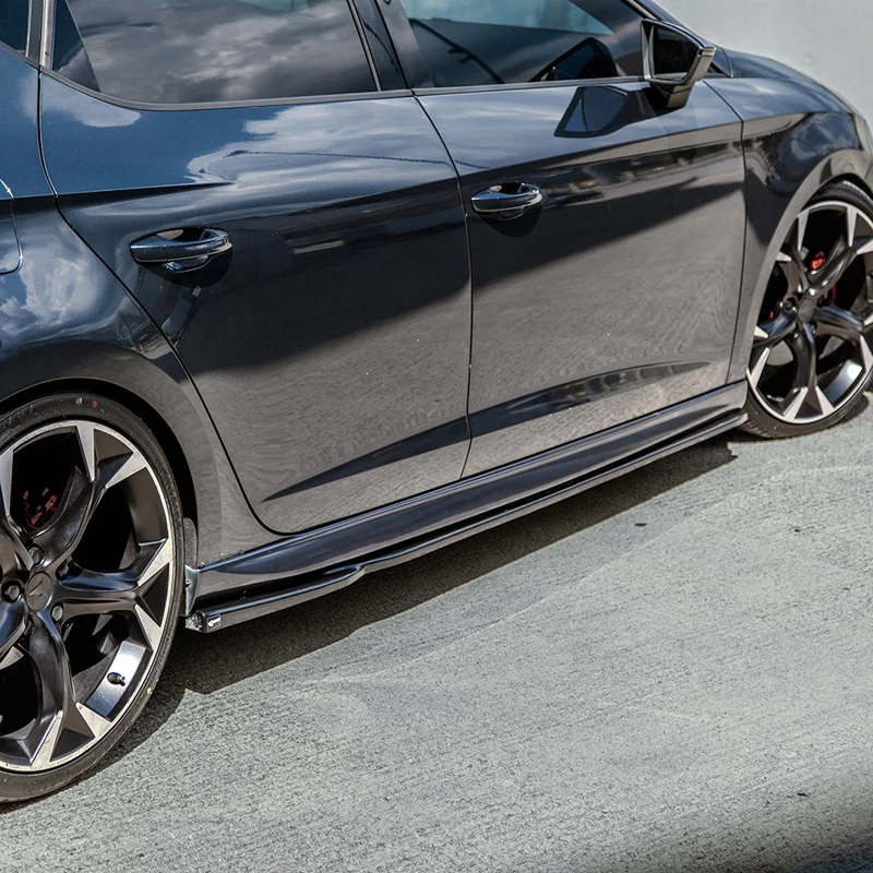 Oneway Complete bodykit passend voor Seat Leon (5F) HB 5-deurs FR Facelift 2017-2020 - Glanzend zwart - Afbeelding 4